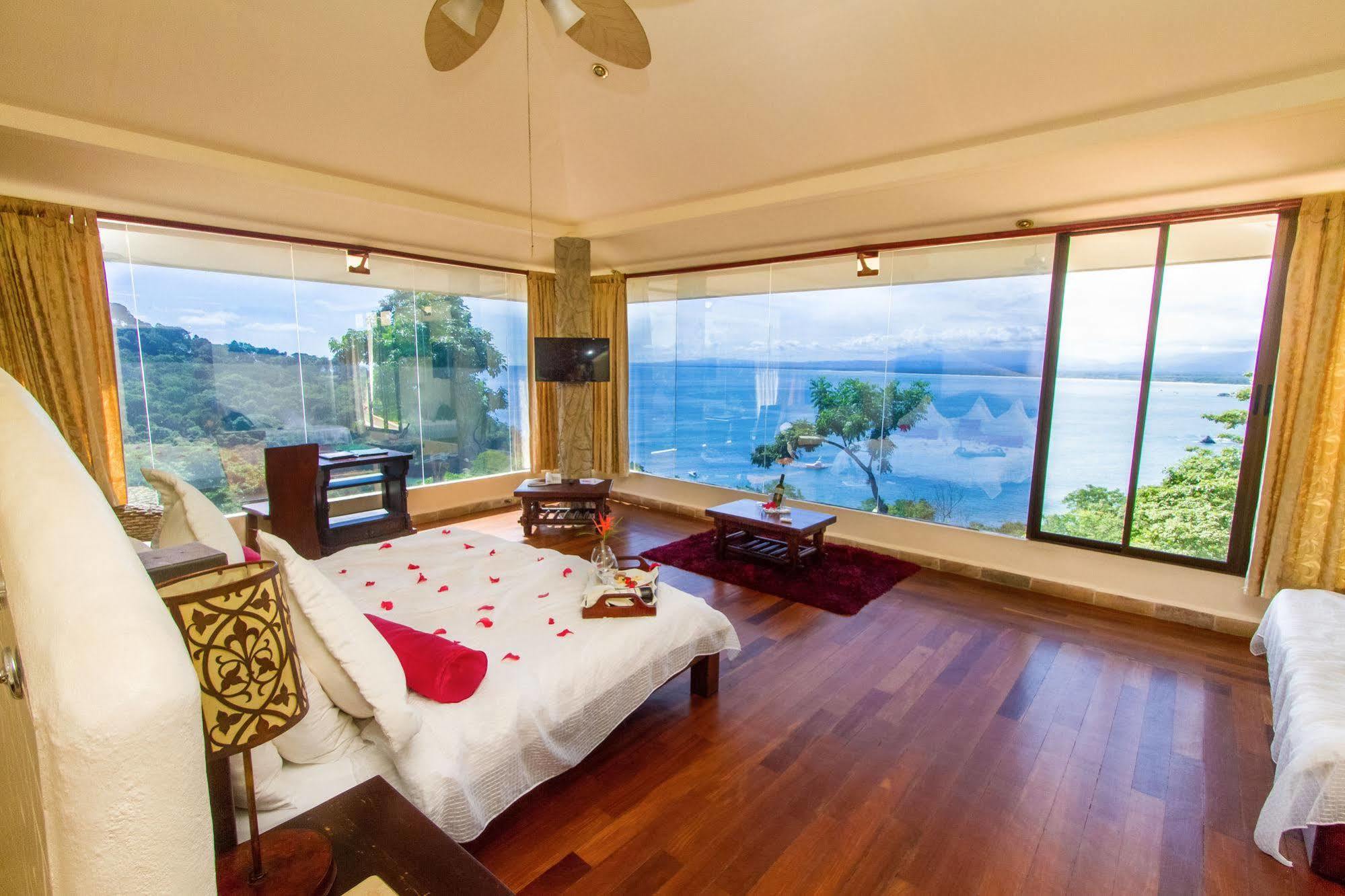 Issimo Suites Boutique Hotel & Spa - Adults Only 마누엘안토니오 외부 사진