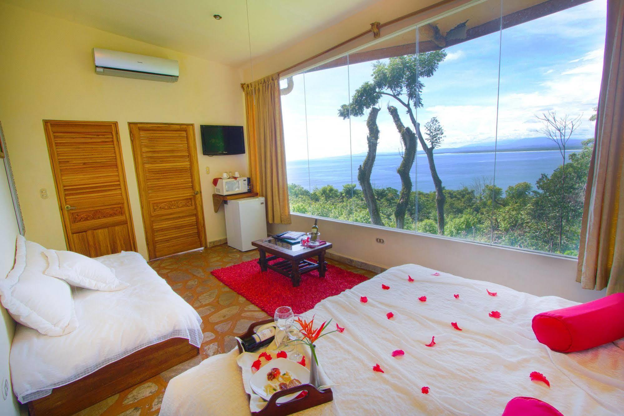 Issimo Suites Boutique Hotel & Spa - Adults Only 마누엘안토니오 외부 사진