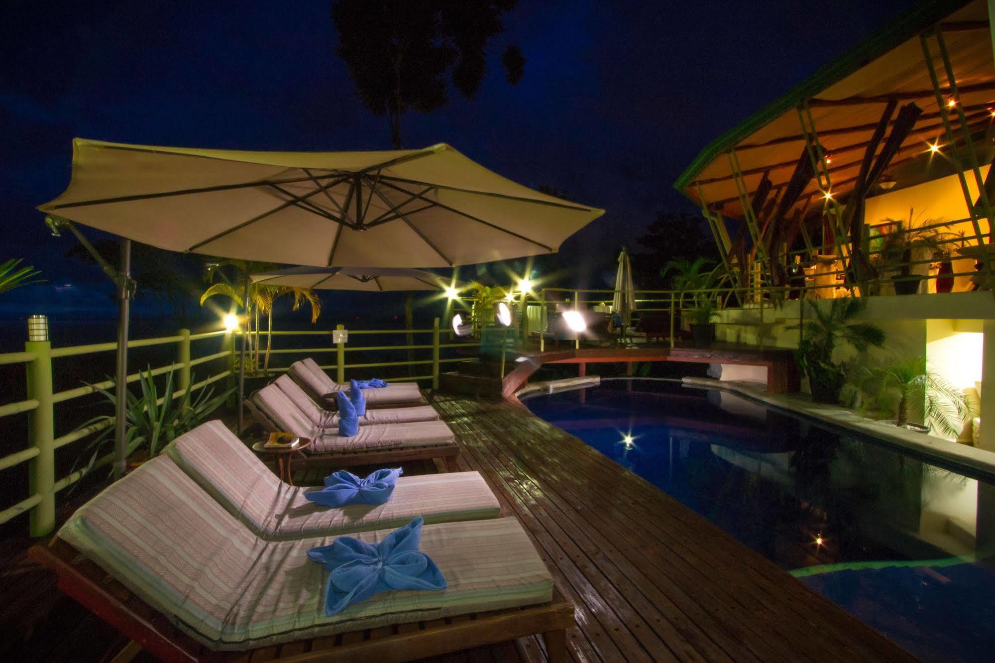 Issimo Suites Boutique Hotel & Spa - Adults Only 마누엘안토니오 외부 사진